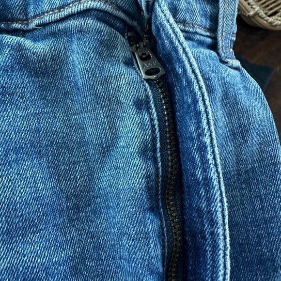 Abercrombie & Fitch Women's 28/6 The Ankle Straight Ultra High Rise Jean - Picture 6 of 7